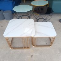 Bộ bàn vuông ຊຸດໂຕະສີ່ຫຼ່ຽມ